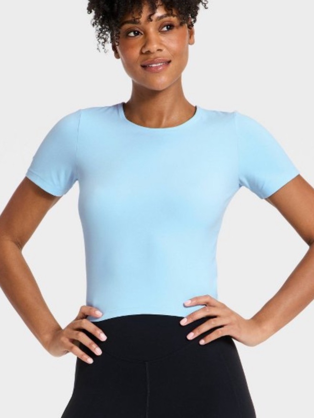 all in motion Light Blue everyday soft cropped short sleeve tee NWT 8